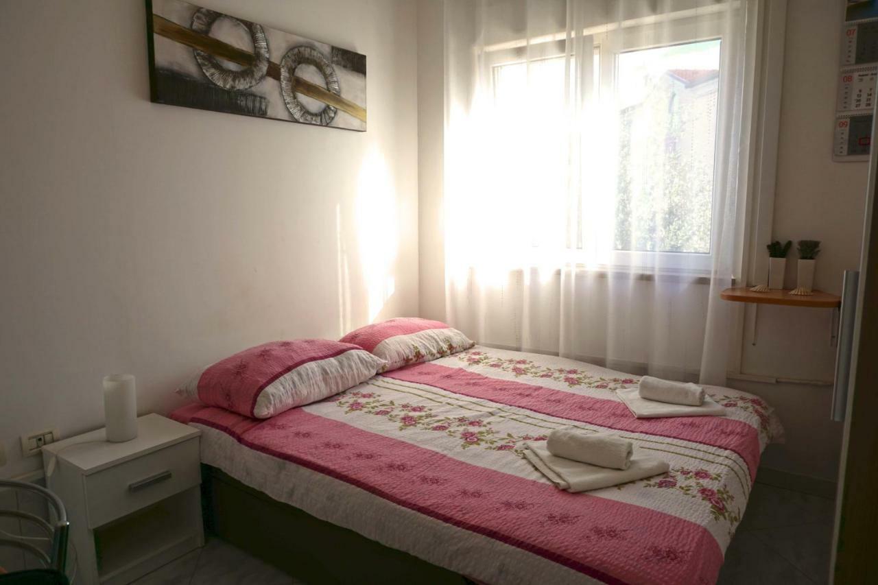 Apartment Umag Nelly Exterior photo